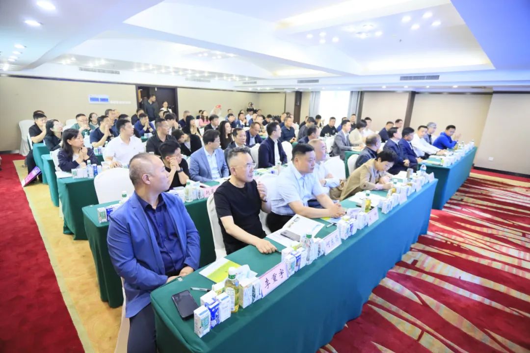 河南省2024國家“學生飲用奶計劃”推廣工作推進會在鄭州成功舉辦！