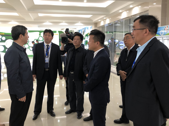 河南省委副書記、省長陳潤兒一行蒞臨 花花牛集團魯山瑞亞牧業(yè)有限公司視察調(diào)研