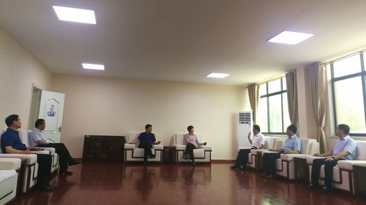 駐馬店市委常委、統(tǒng)戰(zhàn)部長(zhǎng)姚新文 蒞臨花花牛乳業(yè)集團(tuán)總部調(diào)研