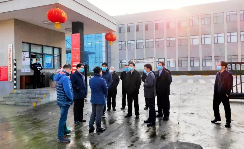 全面復(fù)工 確?！翱挂摺逼陂g百姓所需